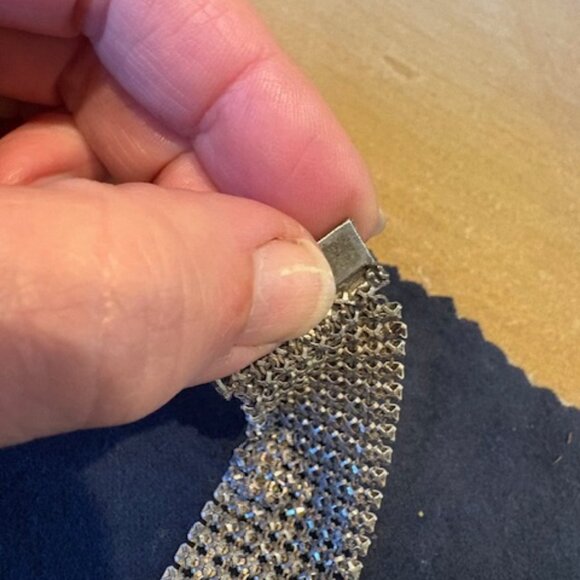 Vintage Rare Signed White Enamel Silvertone Mesh Bracelet Turquoise Star Accents - Picture 9 of 9